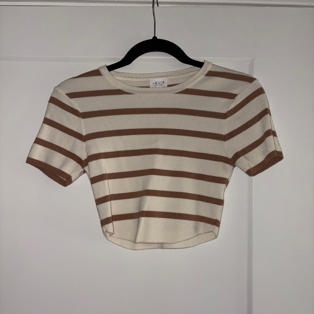 Le Lis Knit Cropped Short Sleeve